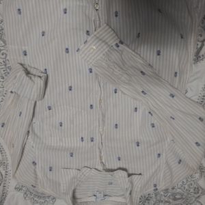 Old Navy button down shirt